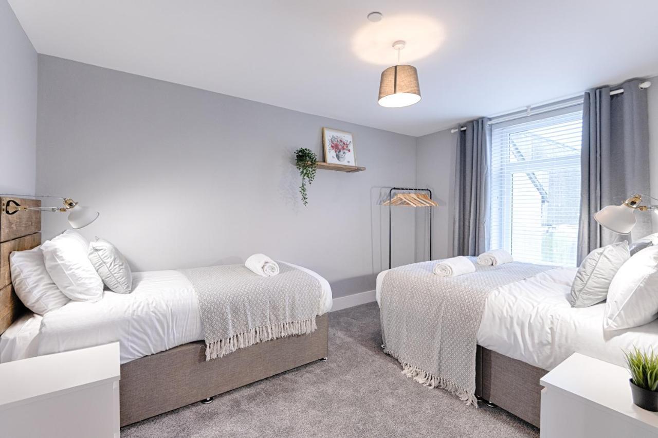 3Rm Flat, Smart Tv'S, Close To All Amenities Llanelli Exterior foto